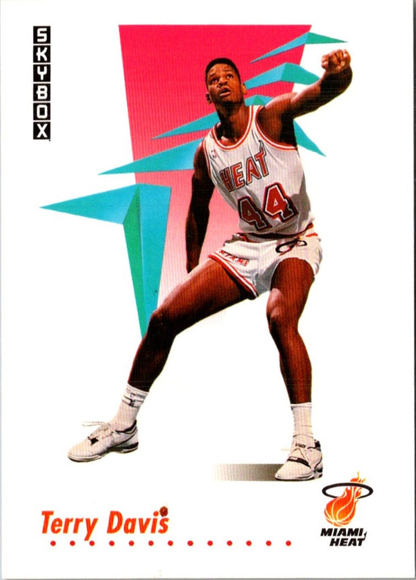 1991 SkyBox Terry Davis #146