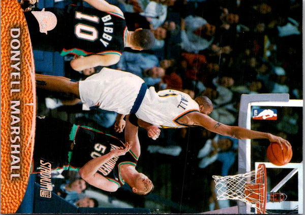 2000 Topps Donyell Marshall #