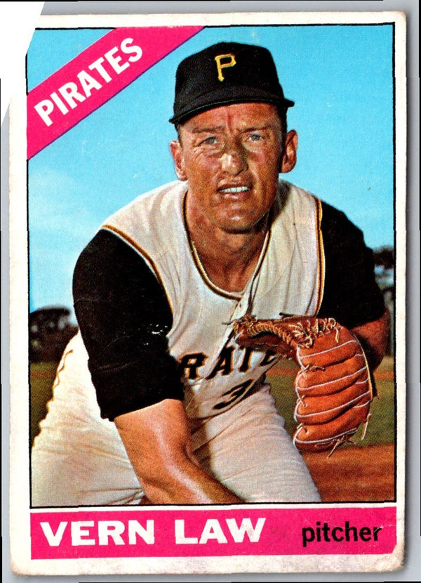 1966 Topps Vern Law #15