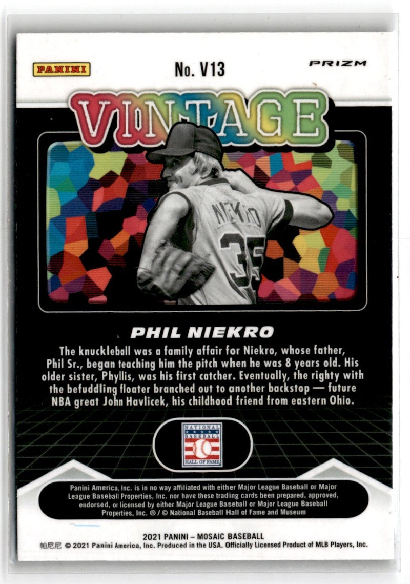 2021 Panini Mosaic Vintage Green Phil Niekro