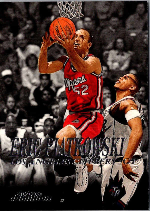 1999 SkyBox Hakeem Olajuwon #128