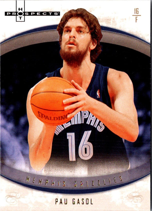 2007 Fleer Hot Prospects Blue Pau Gasol #21