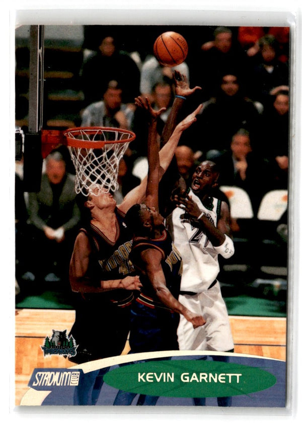 2001 Topps Kevin Garnett #21