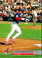 2002 Stadium Club Juan Gonzalez #26