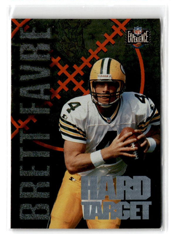 1997 Score Board NFL Experience Hard Target Brett Favre #HT4