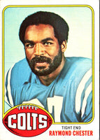 1976 Topps Raymond Chester #32