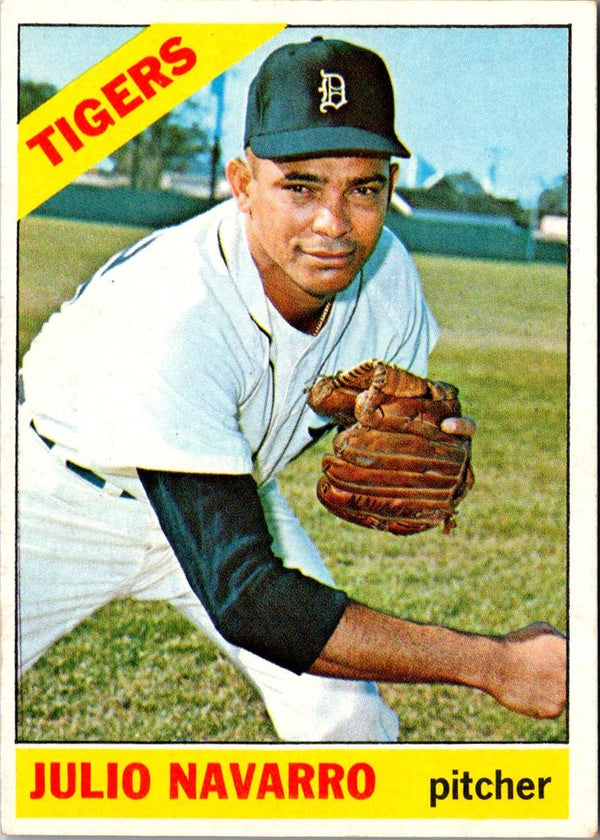 1966 Topps Julio Navarro #527 VG-EX