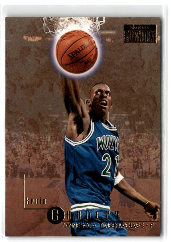 1996 SkyBox Premium Kevin Garnett #67