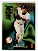 1998 Circa Thunder Derek Jeter