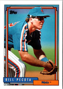 1992 Topps Traded Bill Pecota