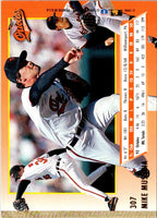 1995 Ultra Gold Medallion Mike Mussina #6
