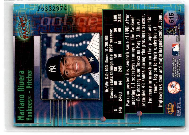 1998 Pacific Invincible Platinum Blue Roberto Alomar