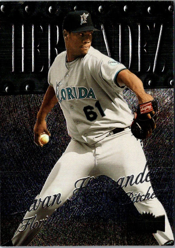 1999 Metal Universe Livan Hernandez #73