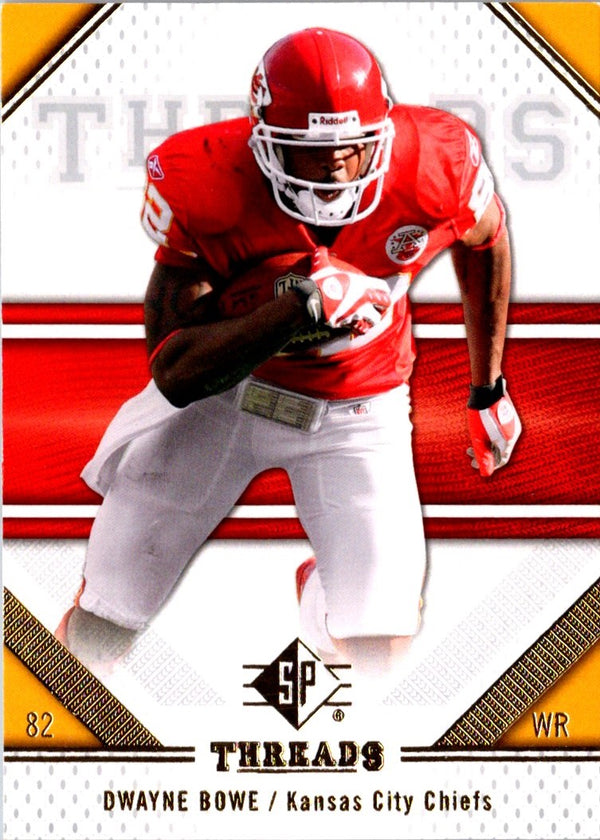 2009 SP Threads Dwayne Bowe #34