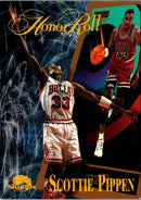 1995 SkyBox Premium Scottie Pippen