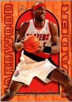 1995 Fleer Flair Hardwood Leader Clifford Robinson #22