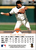 1997 Leaf Osvaldo Fernandez #154