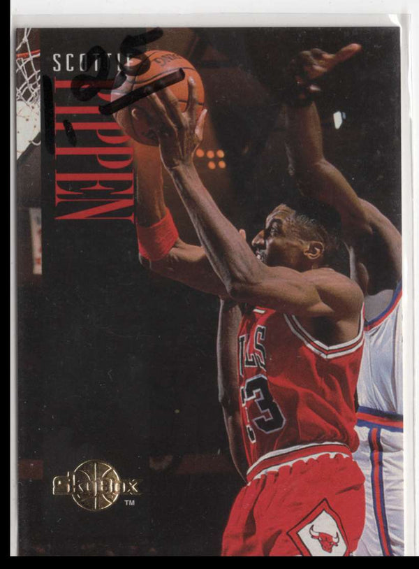 1994 SkyBox E-Motion Scottie Pippen #100 Hot