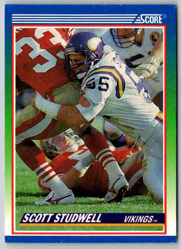 1990 Score Scott Studwell #377