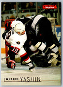 1995 SkyBox Impact Alexei Yashin