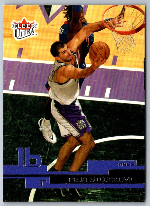 2001 Fleer Focus Peja Stojakovic #5