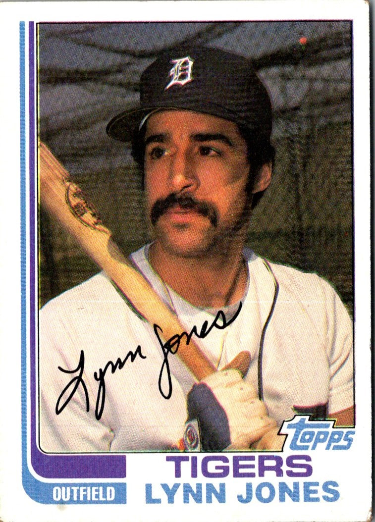 1982 Topps Lynn Jones