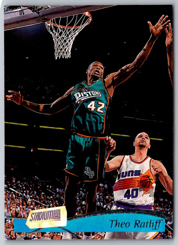 1997 Stadium Club Theo Ratliff #37