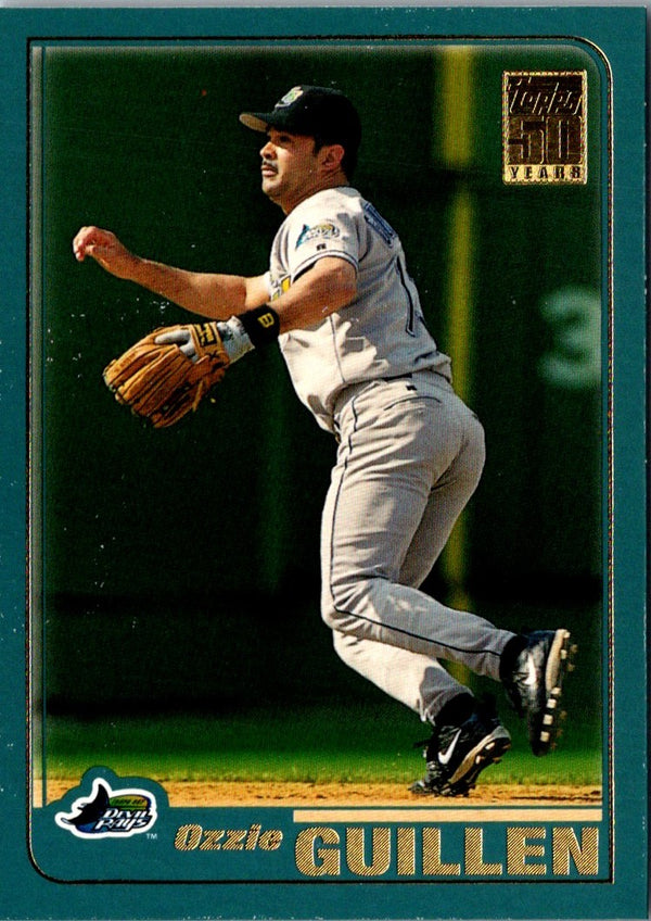 2001 Topps Ozzie Guillen #128