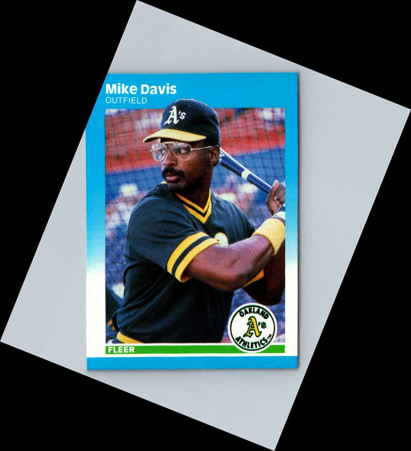 1985 Fleer Mike Davis #422