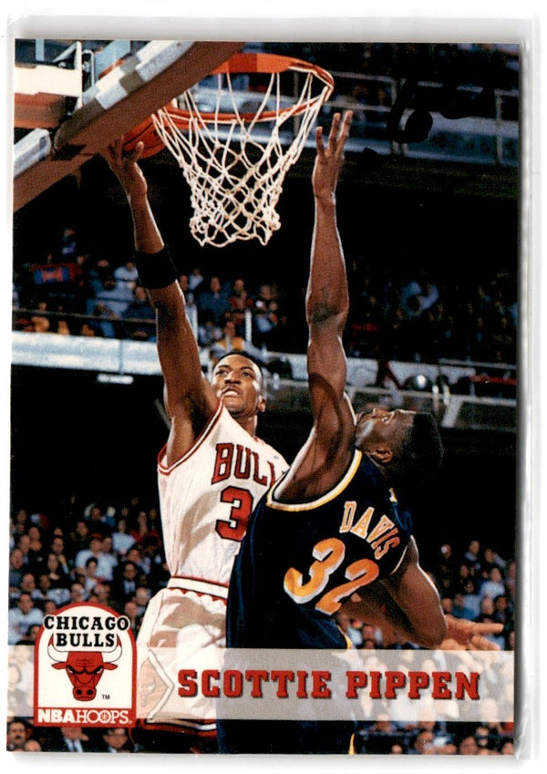 1993 Hoops Scottie Pippen #32
