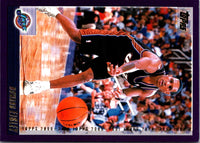 2000 Topps Howard Eisley #43