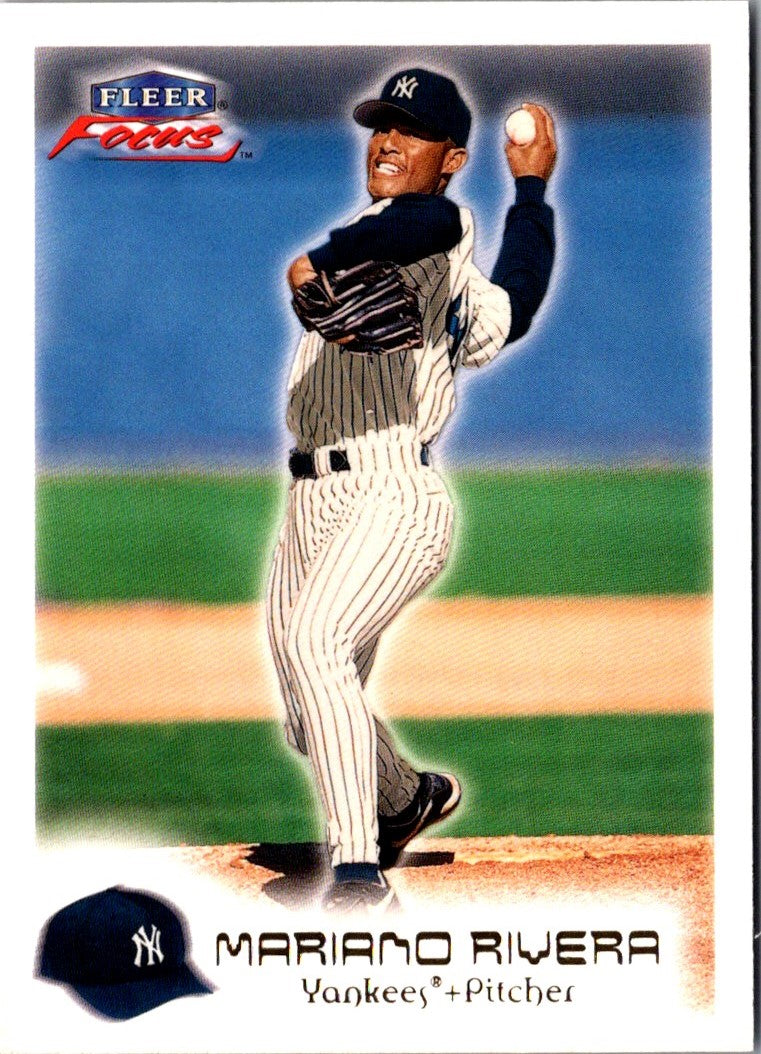 2000 Fleer Focus Mariano Rivera