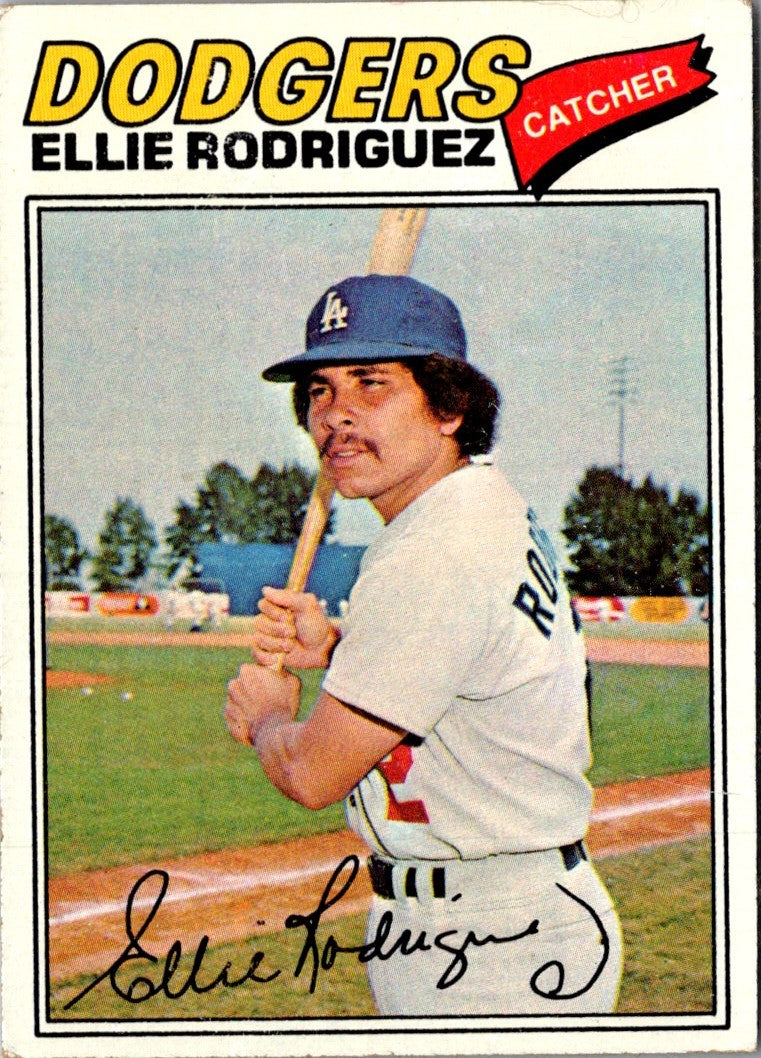 1977 Topps Ellie Rodriguez