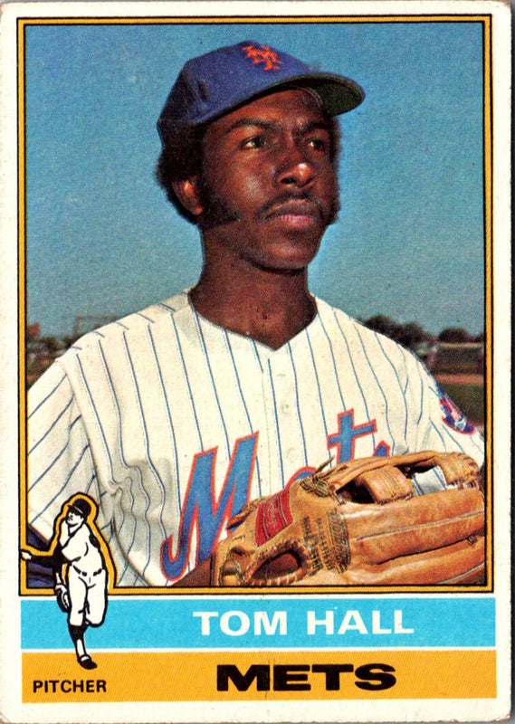 1976 Topps Tom Hall #621