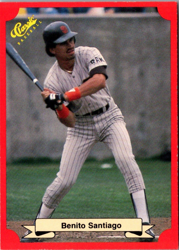 1988 Classic Red Benito Santiago #160