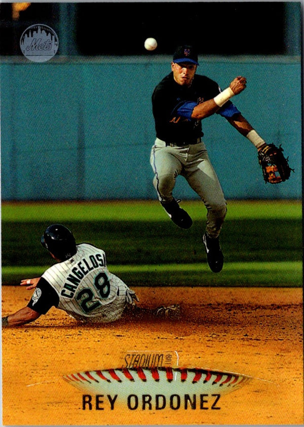 1999 Stadium Club Rey Ordonez #55