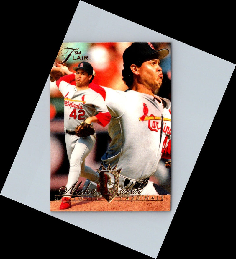 1994 Flair Mike Perez