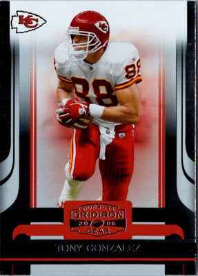 2006 Donruss Gridiron Gear Tony Gonzalez #53