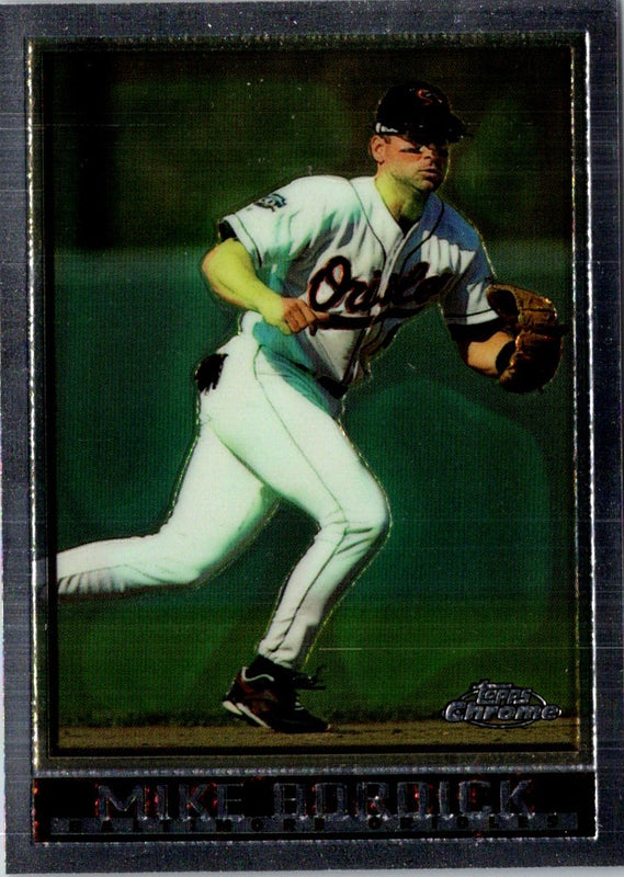 1998 Topps Mike Bordick #18