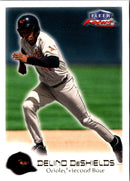 2000 Fleer Focus Delino Deshields